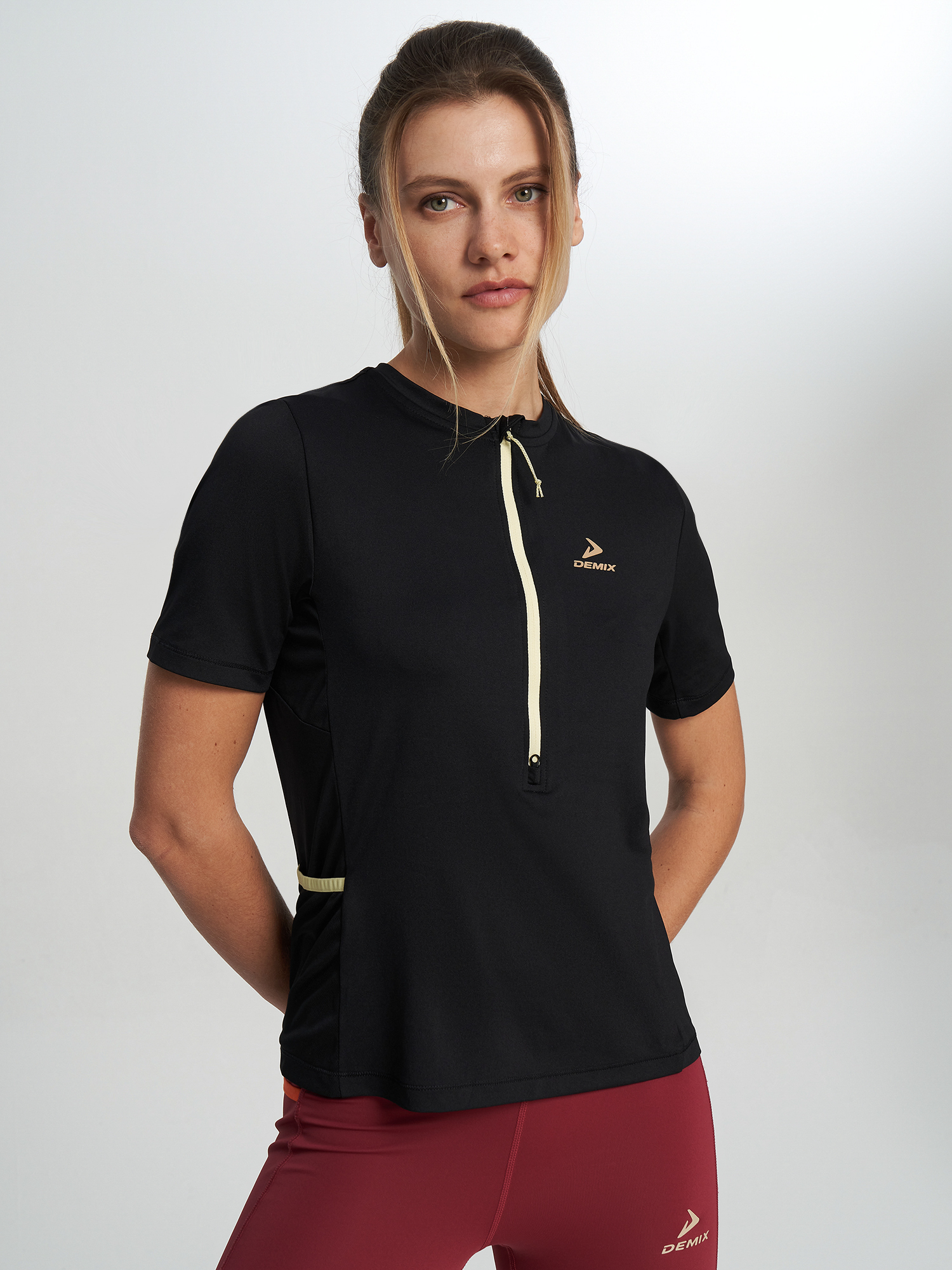 Изображение товара Женская футболька Demix для бега и тренировок, всесезонная