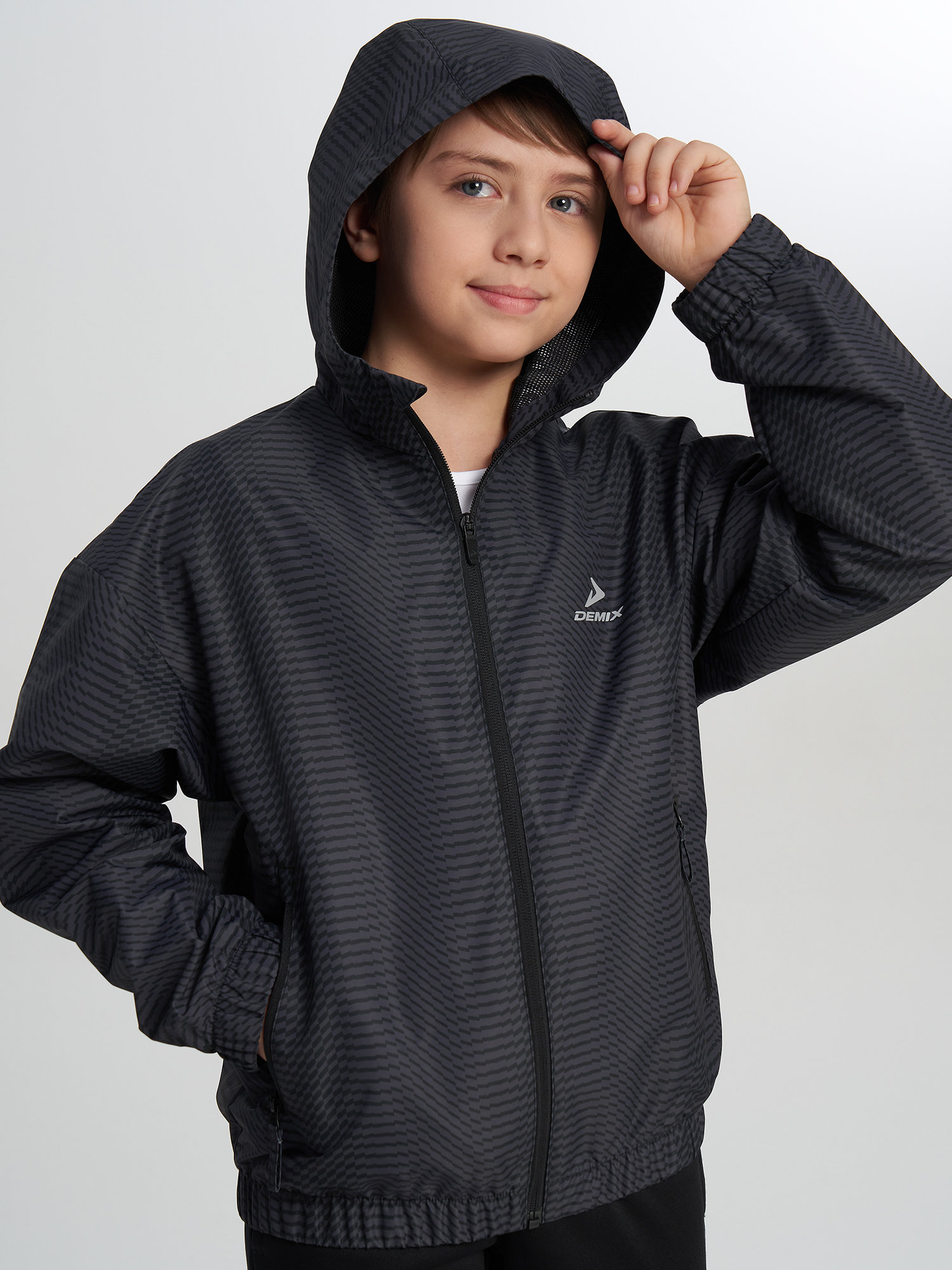 Ветровка для мальчиков Demix, черный, арт. 142232DMX-B3