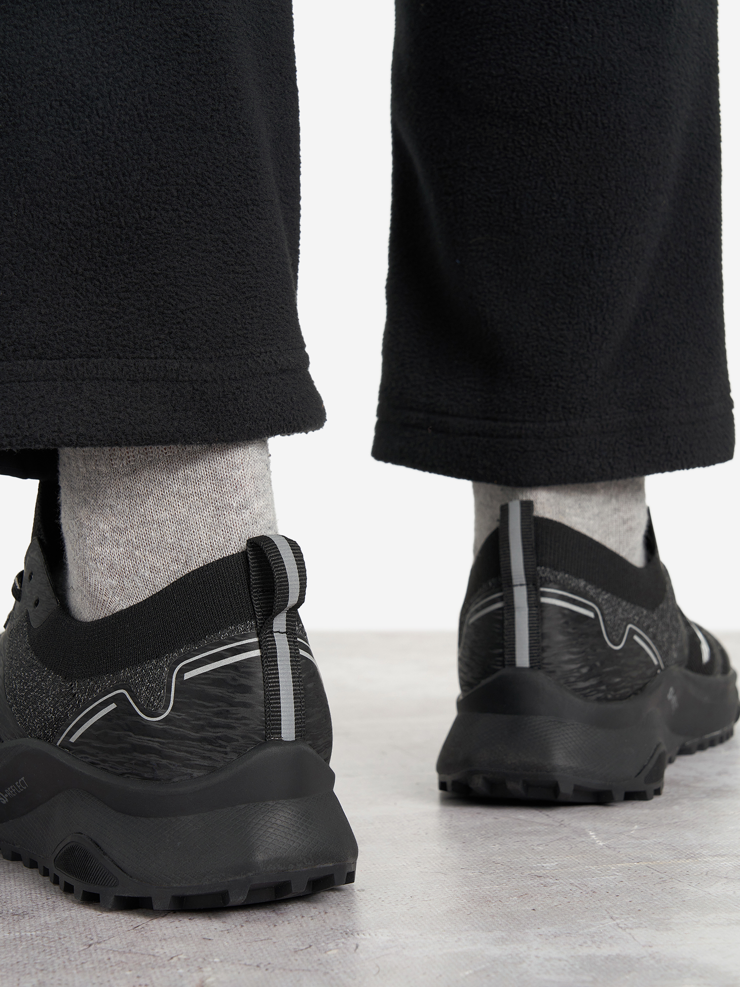 фото Кроссовки мужские safety jogger, черный