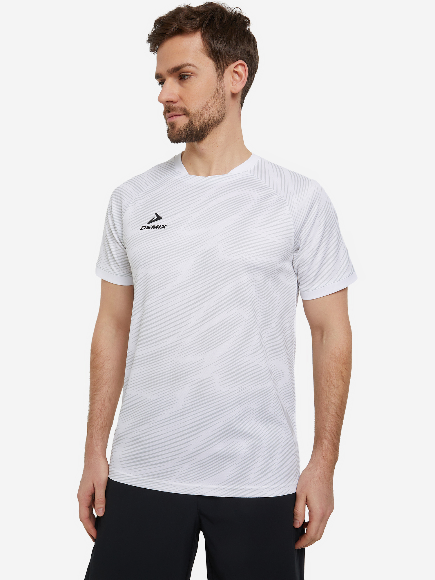 Изображение товара Мужская футбольная футболка Demix Winger с технологией wick для активного спорта Изображение товара Мужская футбольная футболка Demix Winger с технологией wick для активного спорта