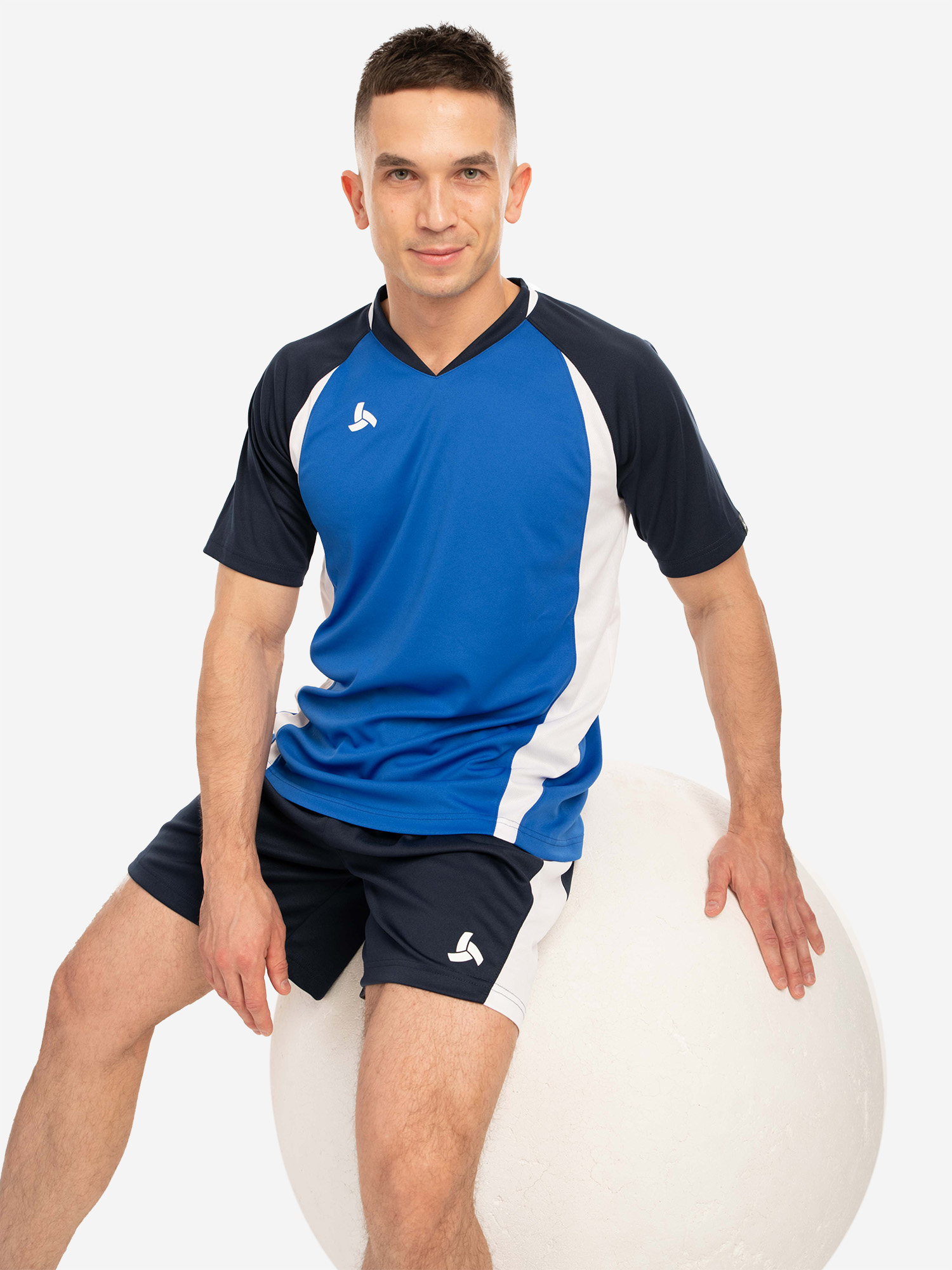 Изображение товара Волейбольная форма мужская RB REBORN — комфорт, качество и стиль для спортсменов