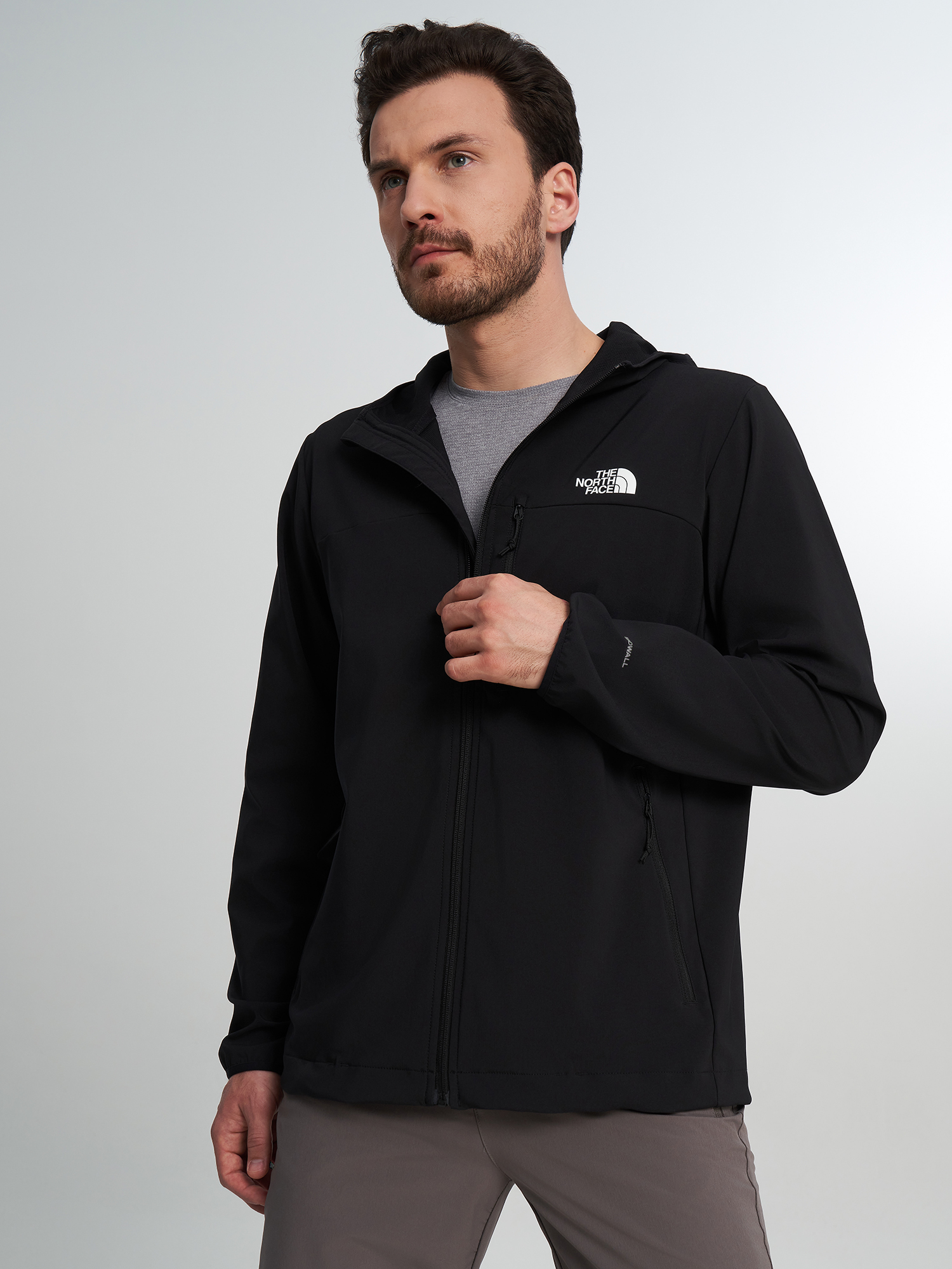 Изображение товара Мужская куртка софтшелл The North Face Nimble для походов и активного отдыха