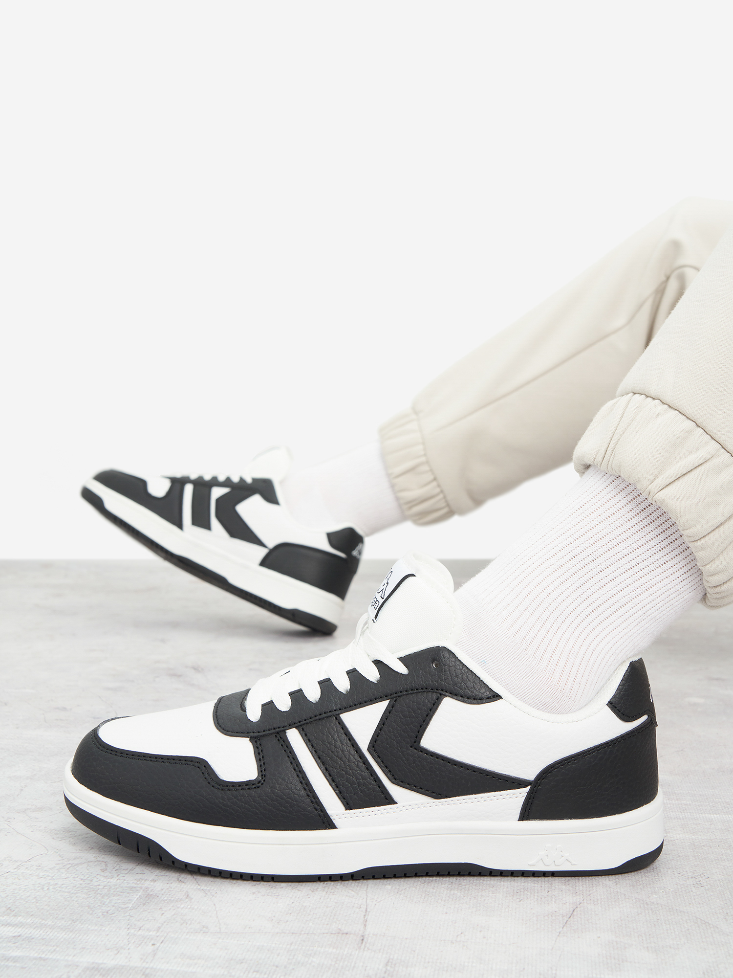 Изображение товара Мужские кеды Kappa Logo Karushi Бело-черные спортивные кеды