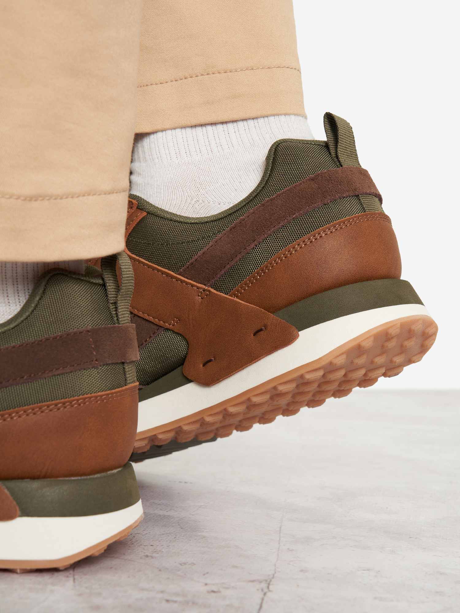фото Кроссовки мужские etonic daski, коричневый