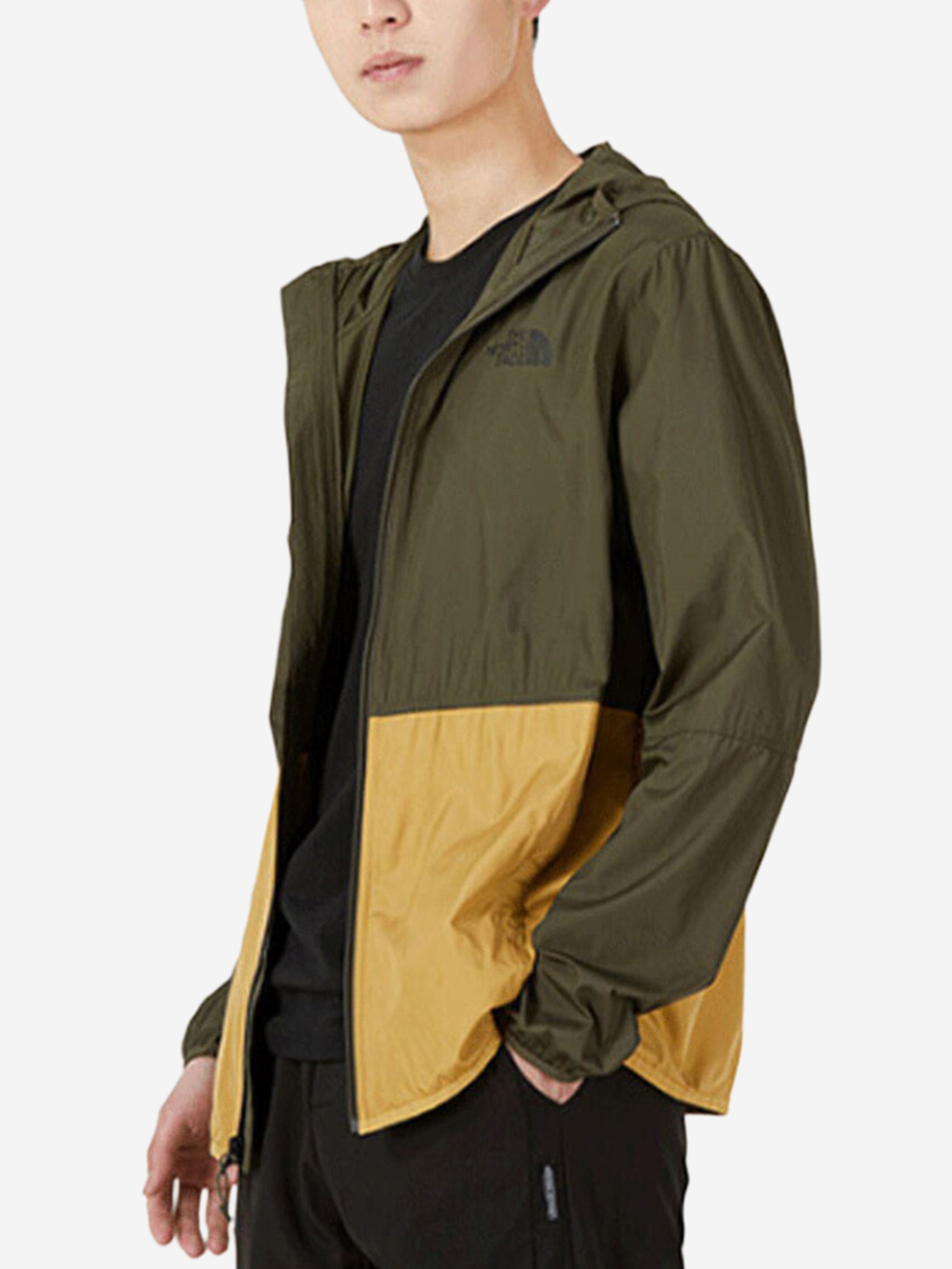 Изображение товара Ветровка The North Face для мужчин в спортивном стиле