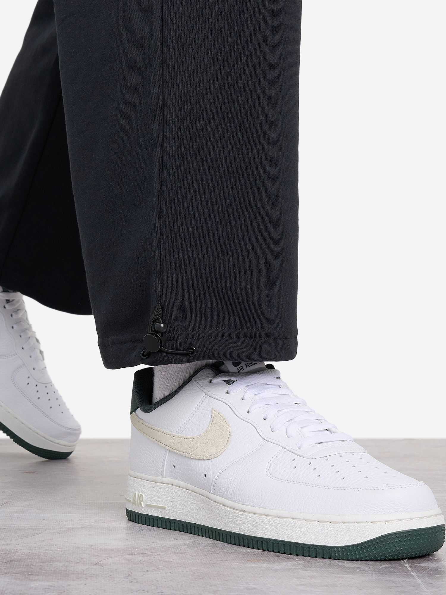 Кеды мужские Nike Air Force 1 '07 Lv8, Белый