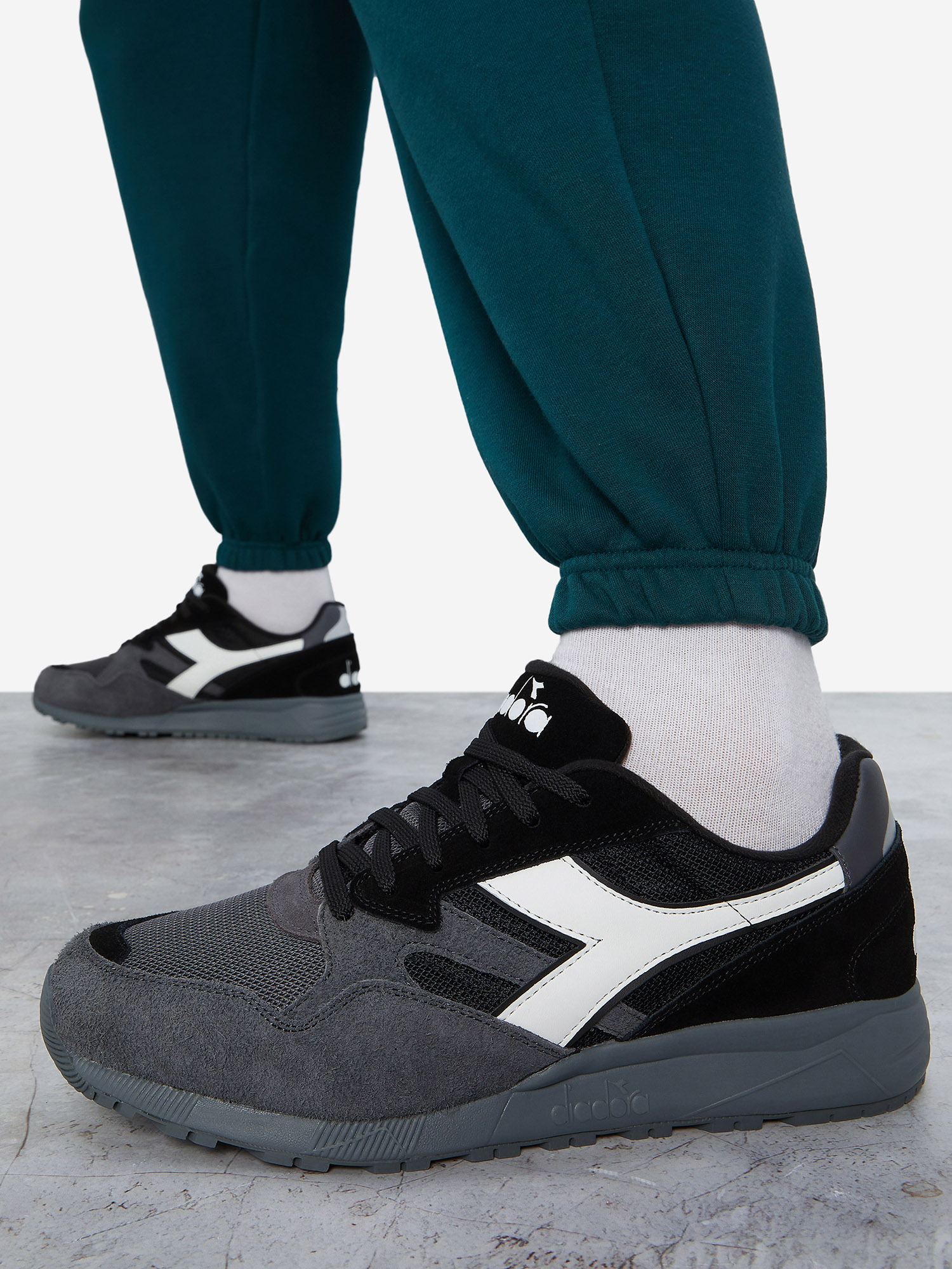 

Кроссовки мужские Diadora N902 Hairy Suede, Черный