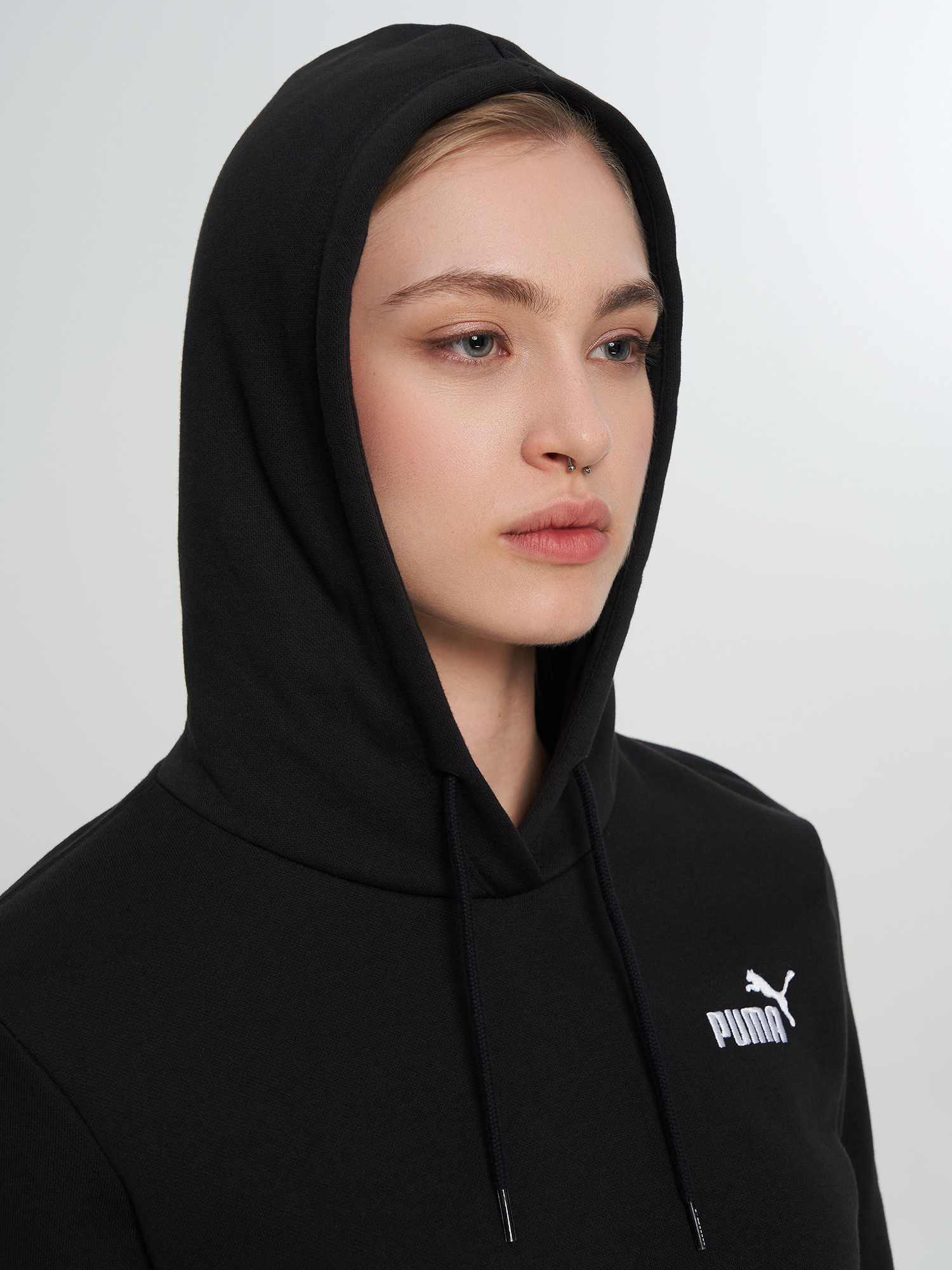 Худи женское PUMA ESS+ Embroidery, Черный 4