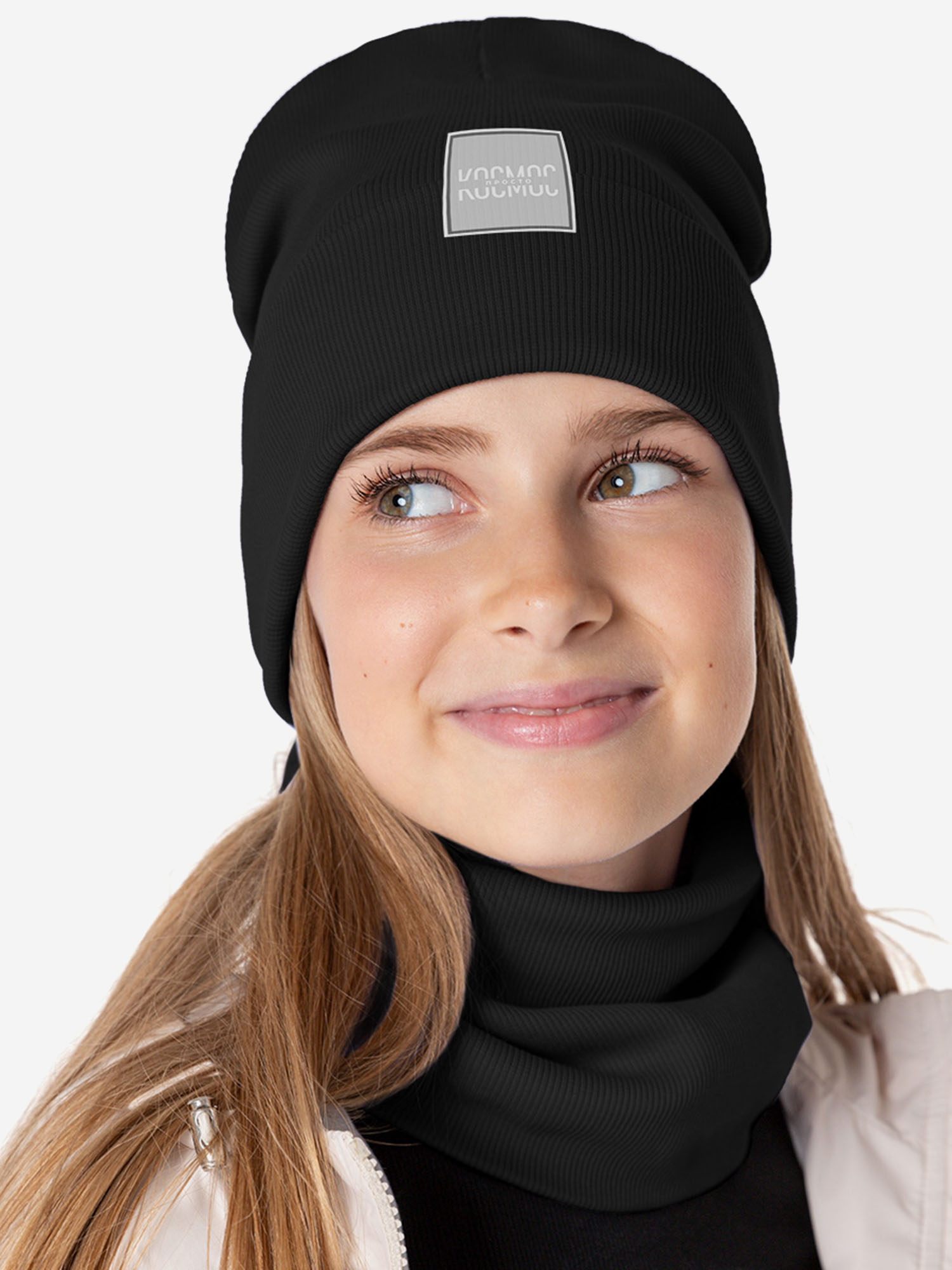 

Комплект шапка и снуд NIKASTYLE, Черный