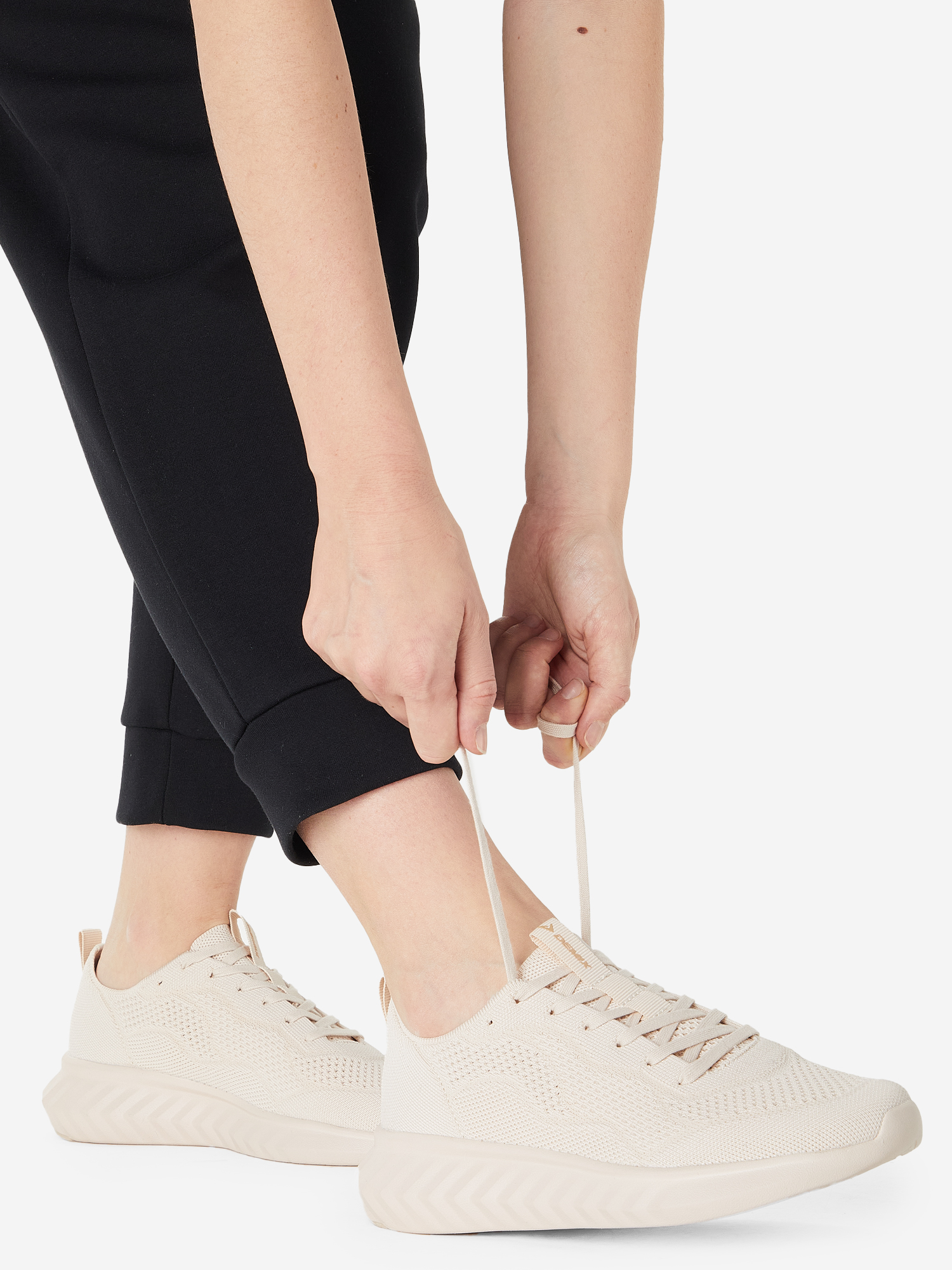 

Кроссовки женские Demix Bitcrazy Knit, Бежевый