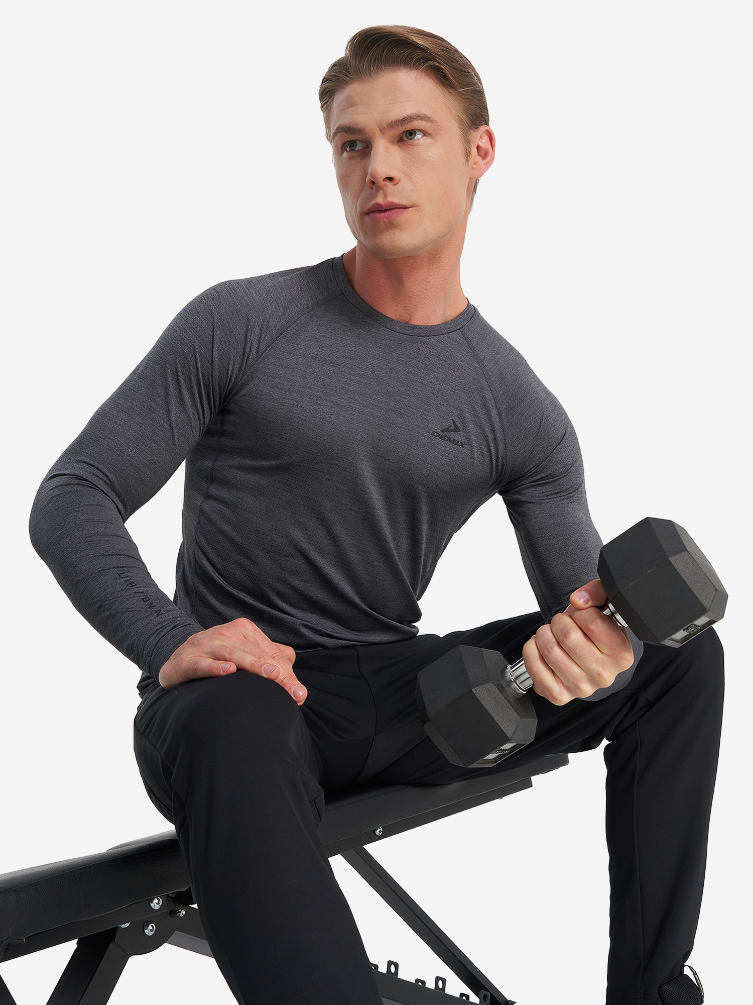 Изображение товара Мужской лонгслив Demix для фитнеса и тренинга