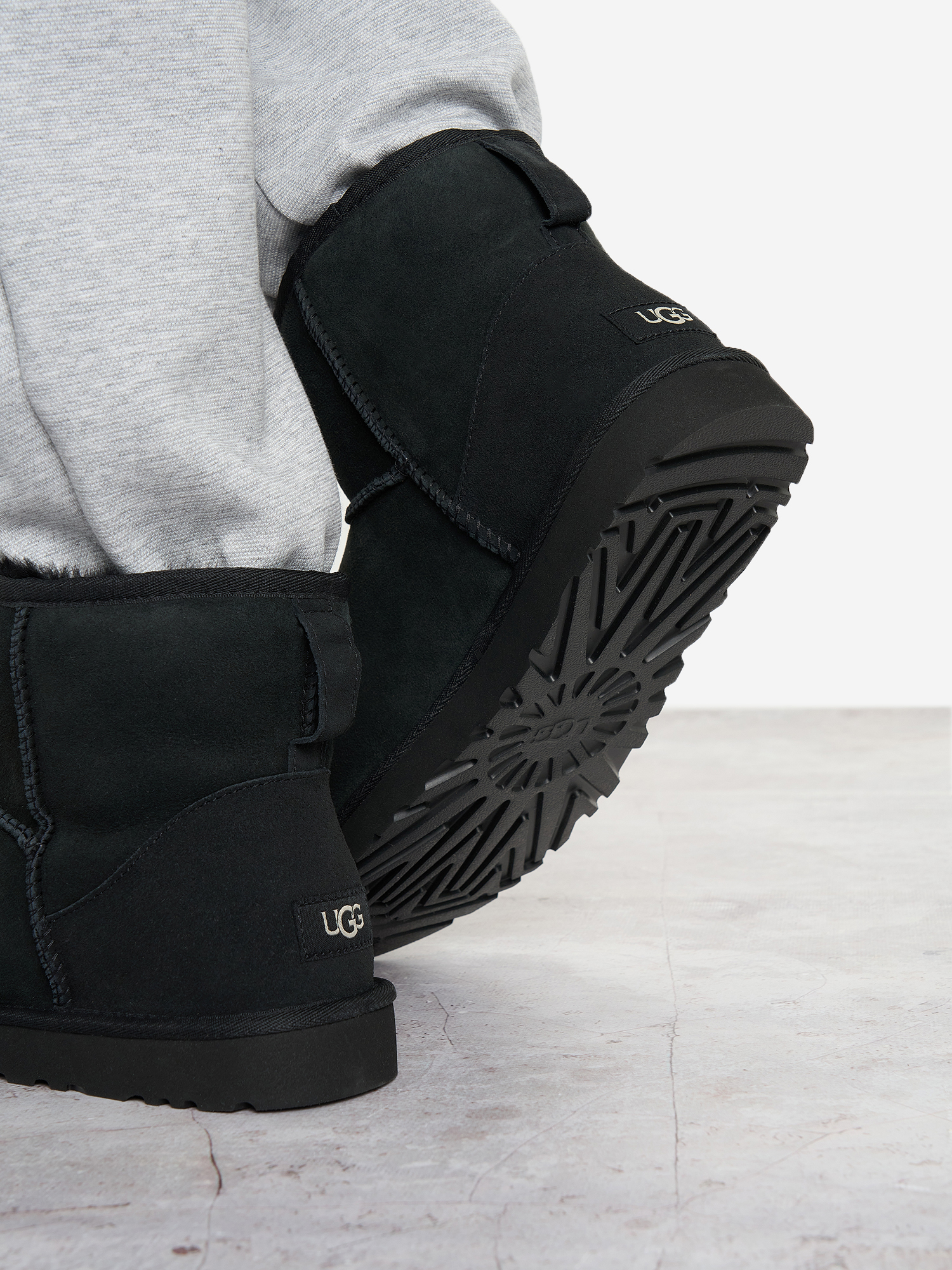 фото Угги мужские ugg classic mini, черный