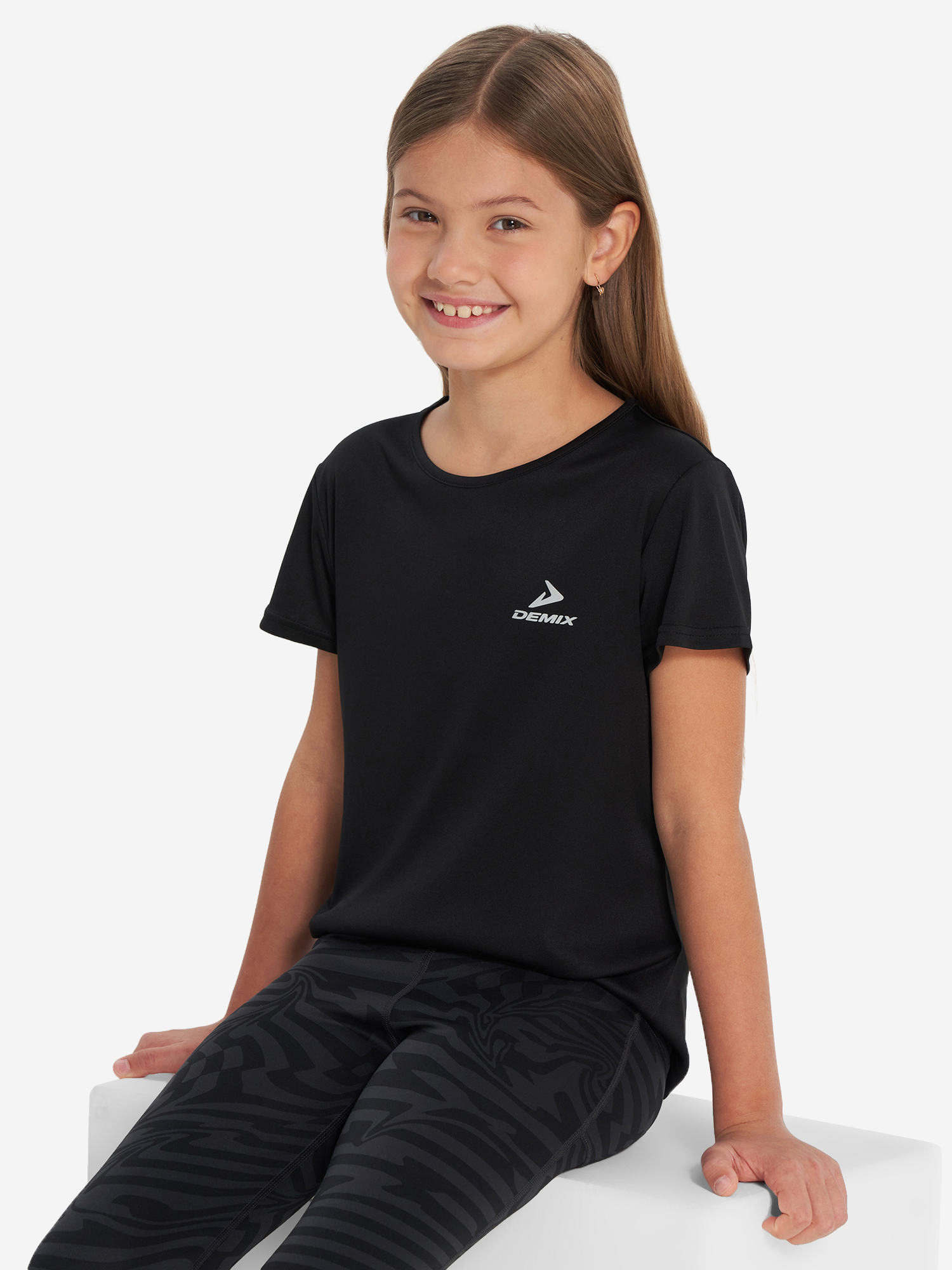 

Футболка для девочек Demix, Черный