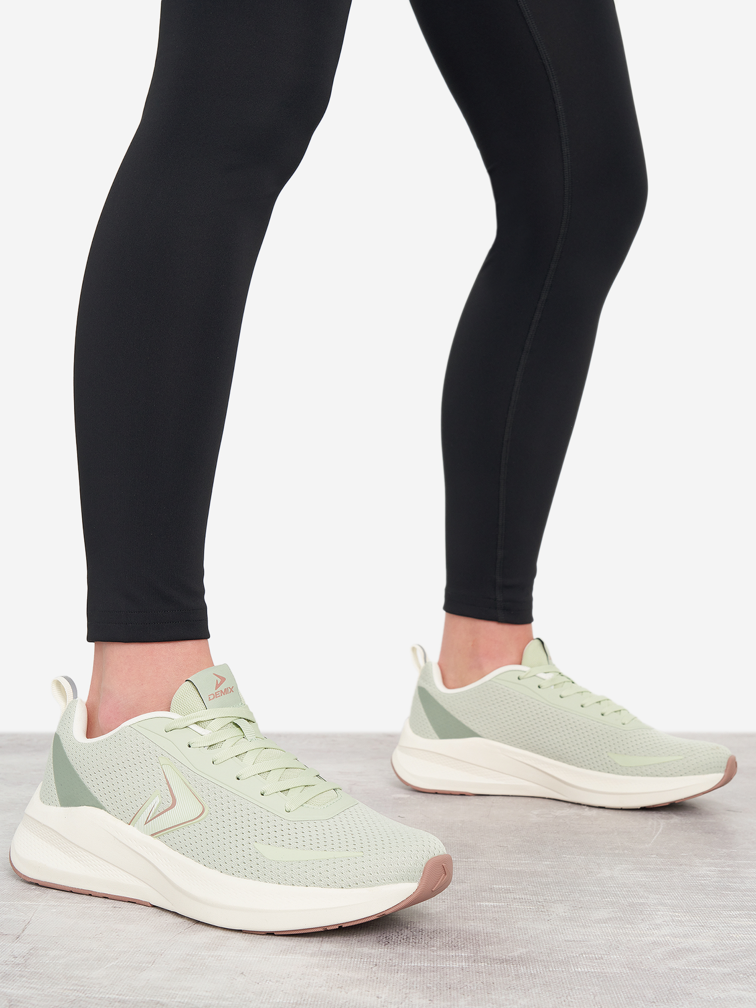 Изображение товара Женские кроссовки Demix Sport Evo 2 для бега, лето, высокое амортизирование
