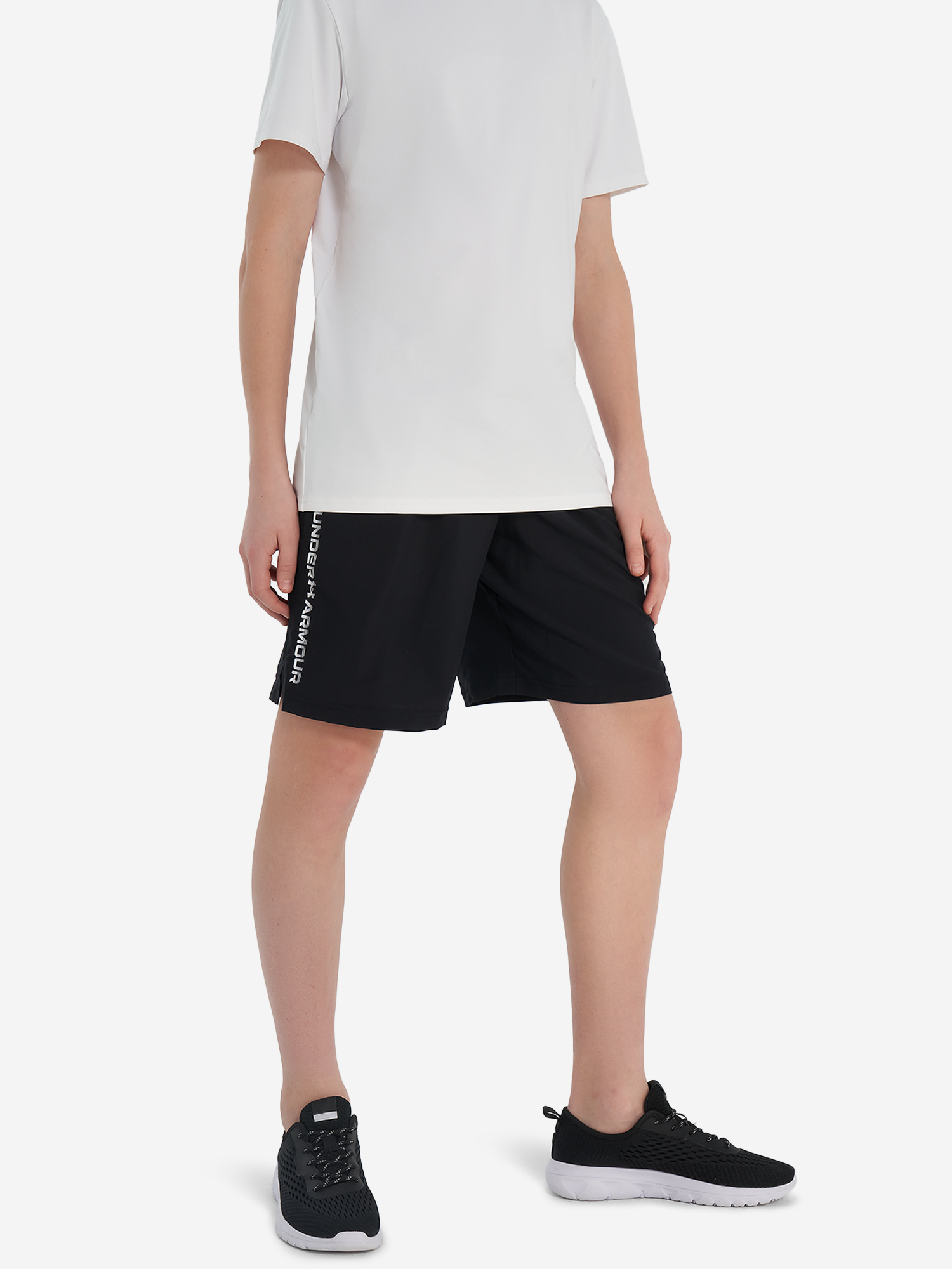 

Шорты для мальчиков Under Armour, Черный