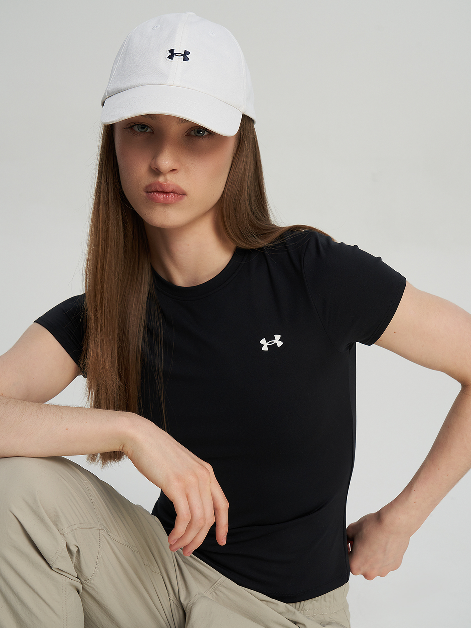 Изображение товара Бейсболка Under Armour Drive Женская 1383485U0F-100 Лето Изображение товара Бейсболка Under Armour Drive Женская 1383485U0F-100 Лето
