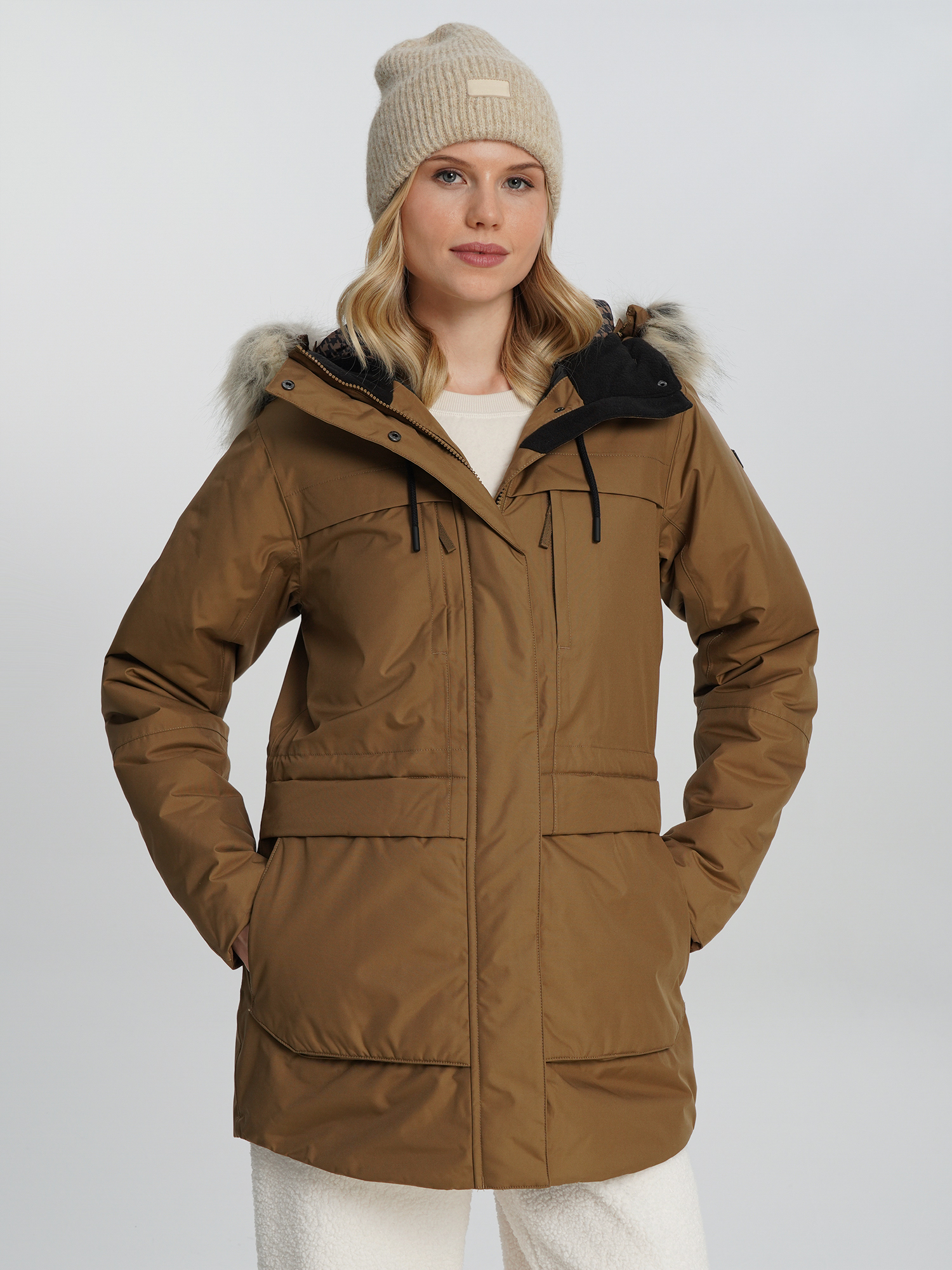Изображение товара Утепленная женская куртка Helly Hansen Coastal с защитой от ветра и влаги Изображение товара Утепленная женская куртка Helly Hansen Coastal с защитой от ветра и влаги