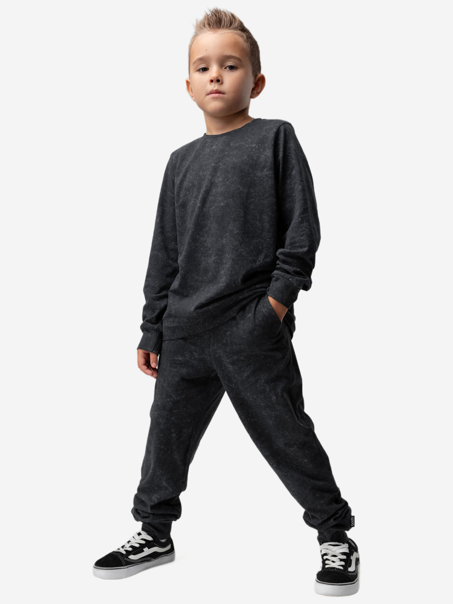 Изображение товара Костюм для мальчиков bodo, Темно-серый/черный