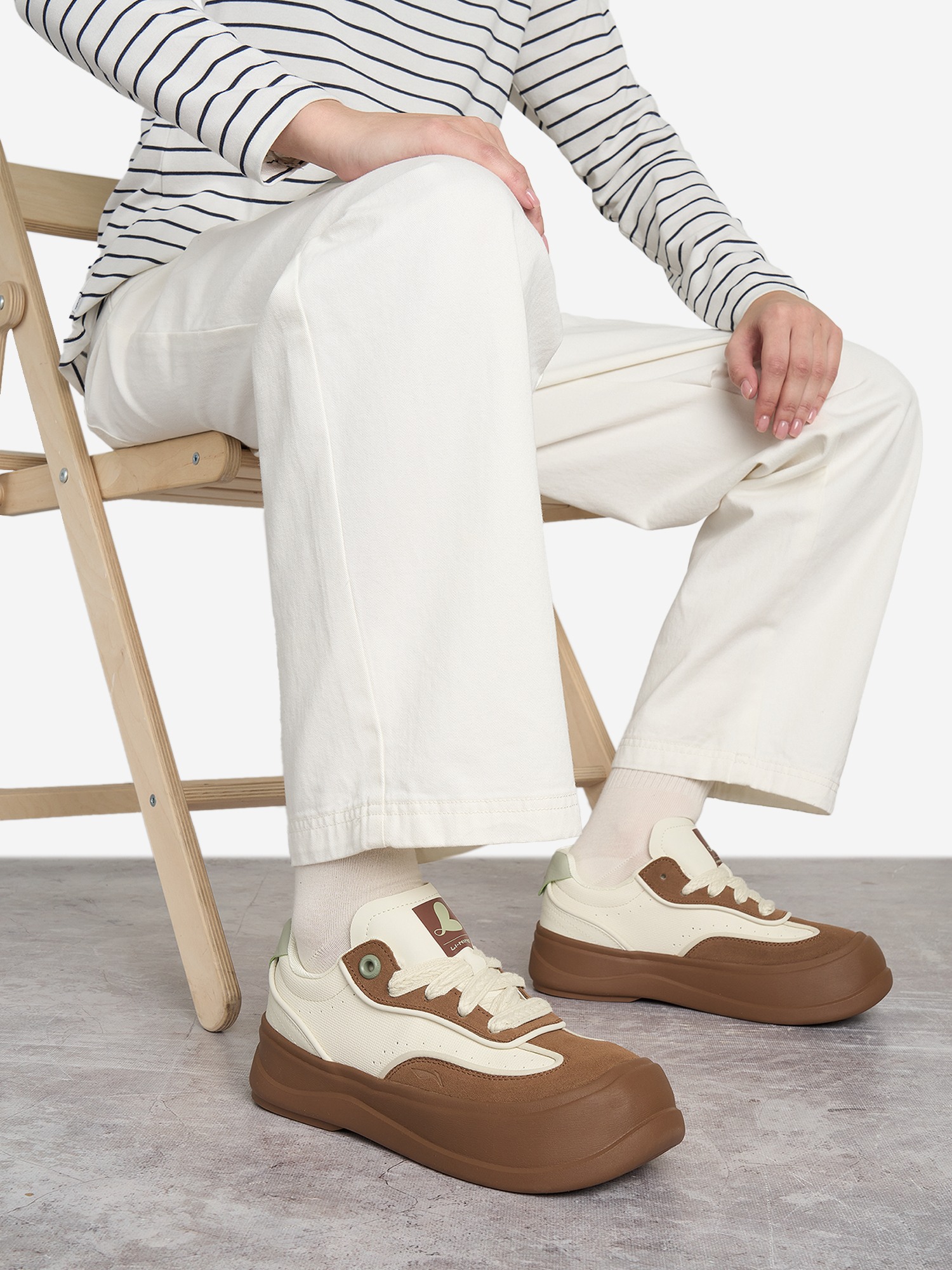 

Кеды женские Li-Ning Mia Platform V2, Коричневый