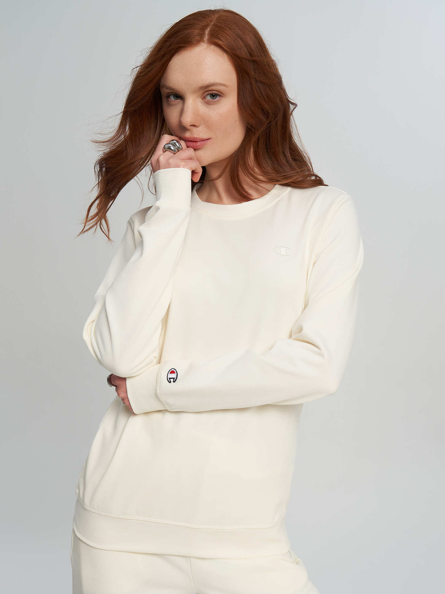 Изображение товара Женский свитшот Champion с логотипом, прямой крой, всесезонный