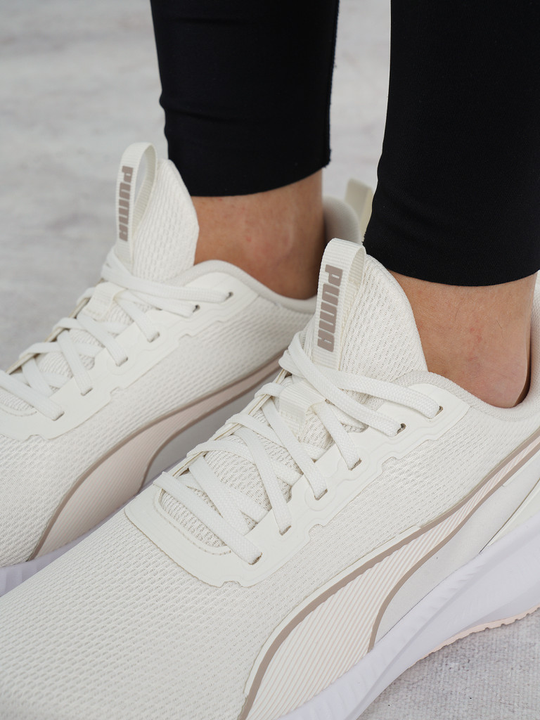 Кроссовки женские PUMA Flyer Lite 3