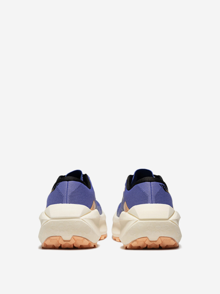 Кроссовки женские ASICS Trabuco Max