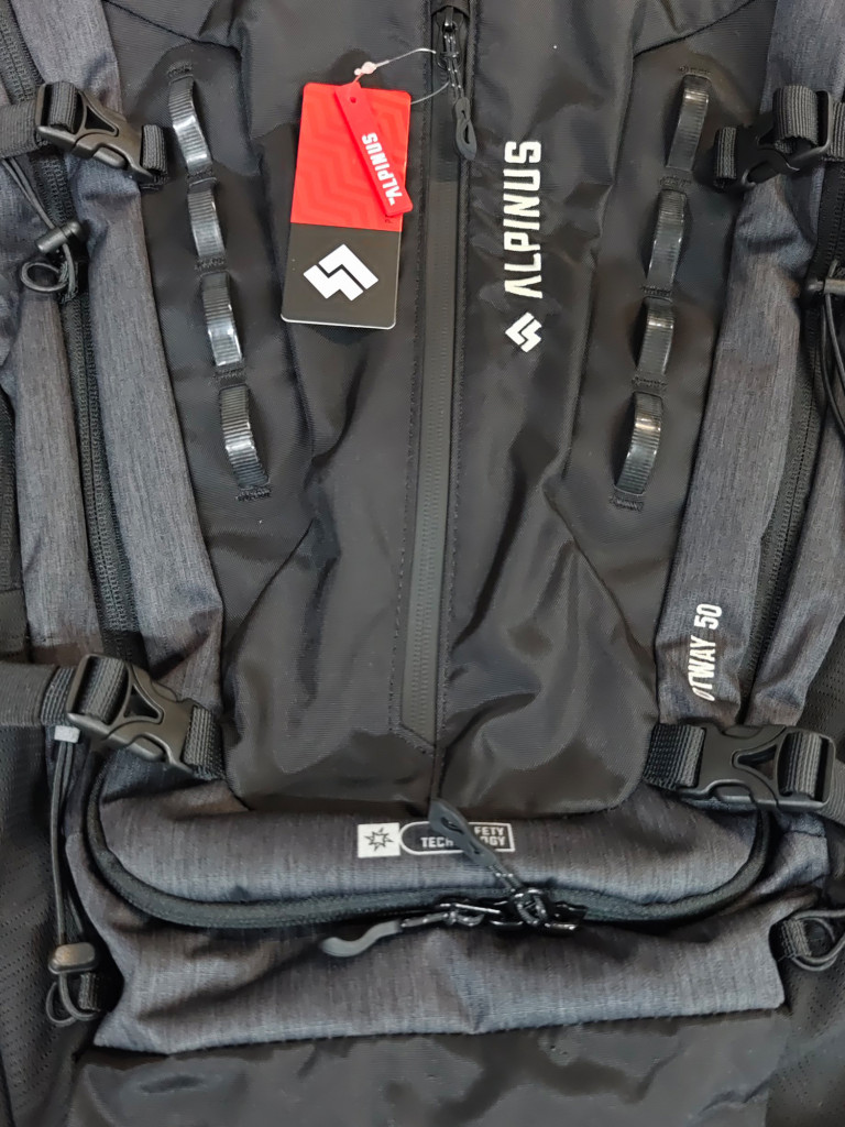 Рюкзак туристический Alpinus Otway 50 л с гидратором