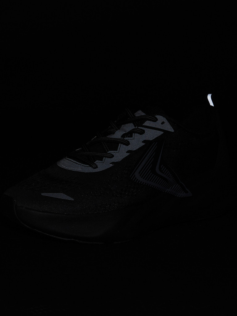 Кроссовки мужские Demix Gravity