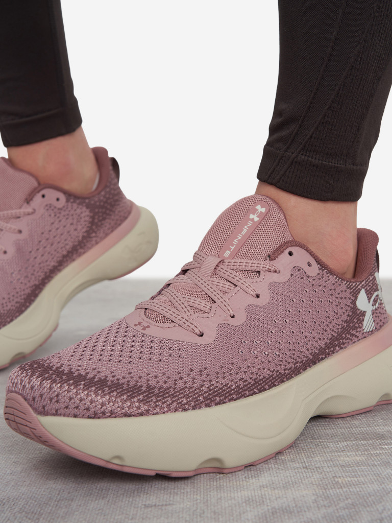 Кроссовки женские Under Armour Infinite
