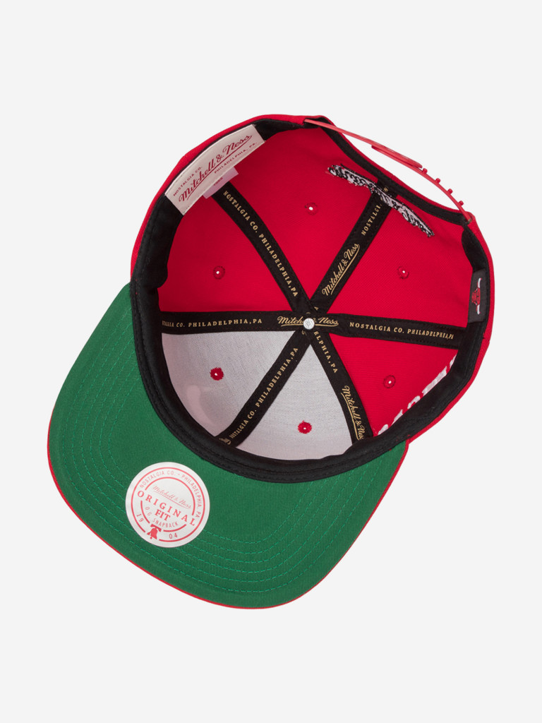 Бейсболка с прямым козырьком MITCHELL NESS HS10521-CBURED1 Chicago Bulls NBA (красный)