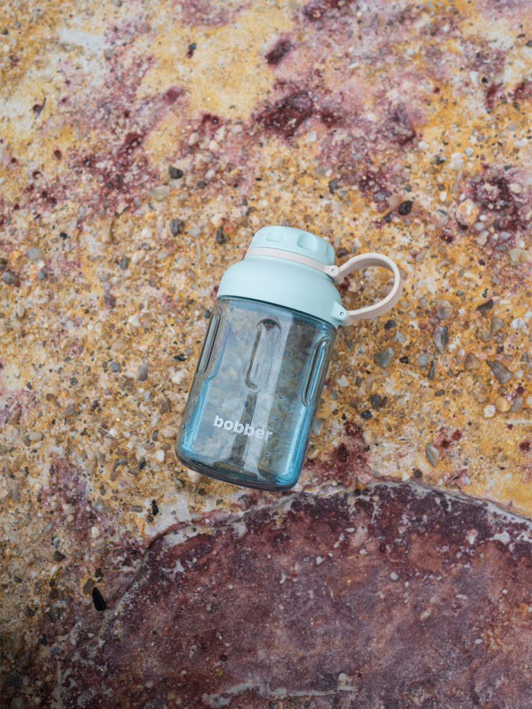 Бутылка тритановая Tritan Bottle для холодных напитков, с ситечком, 590 мл, голубой