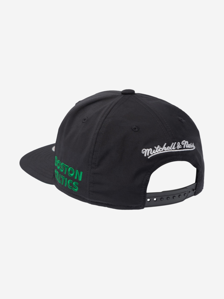 Бейсболка с прямым козырьком MITCHELL NESS HS11500-BCEBLCK Boston Celtics NBA (черный)