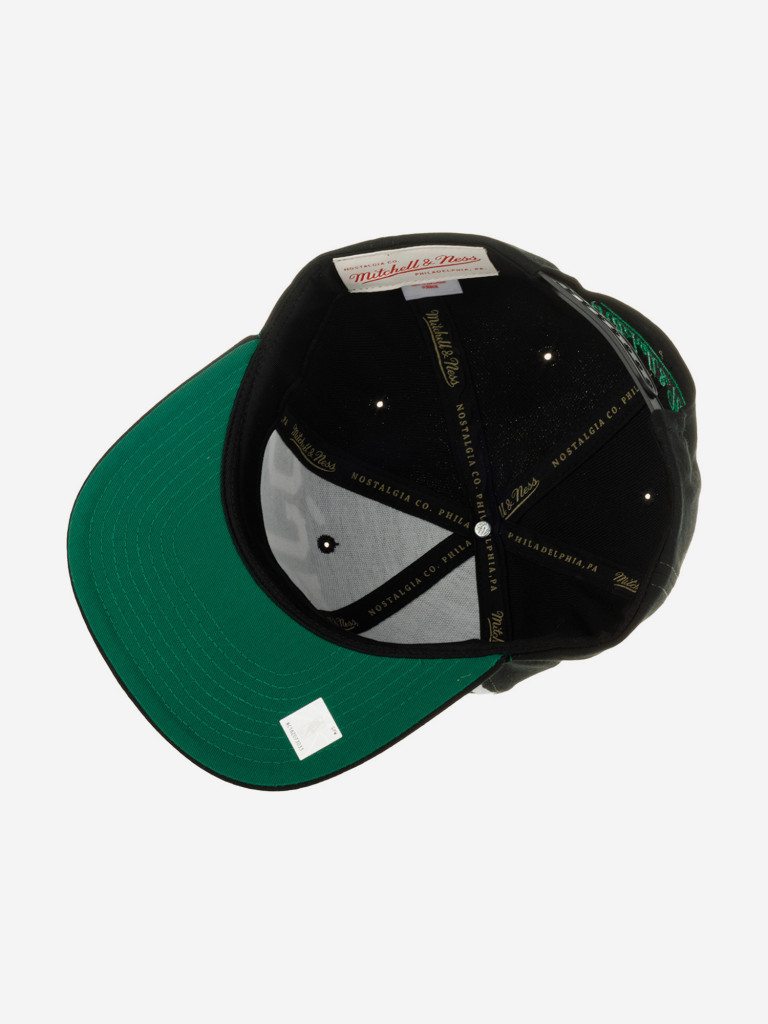 Бейсболка с прямым козырьком MITCHELL NESS HHSS7646-BCEYYPPPBLCK Boston Celtics NBA (черный)
