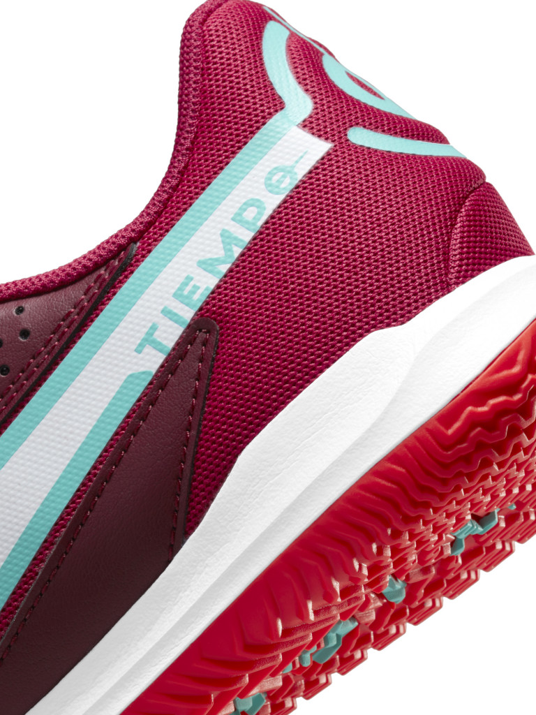 Бутсы мужские Nike Legend 9 Academy IC