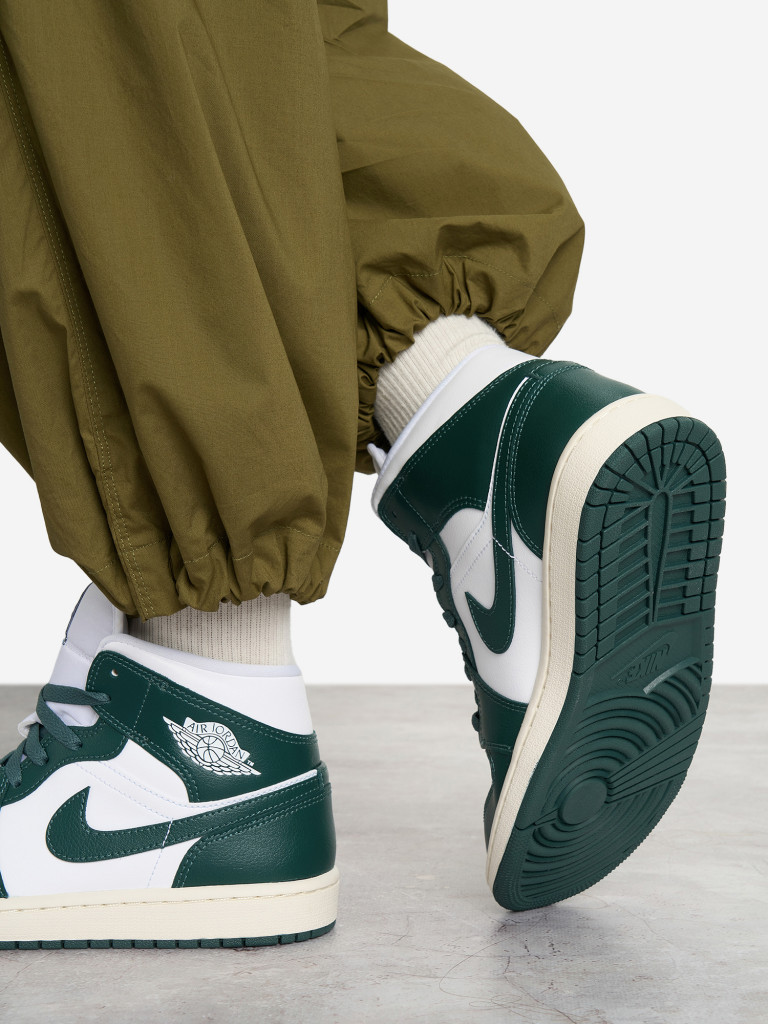 Кеды женские Nike Air Jordan 1