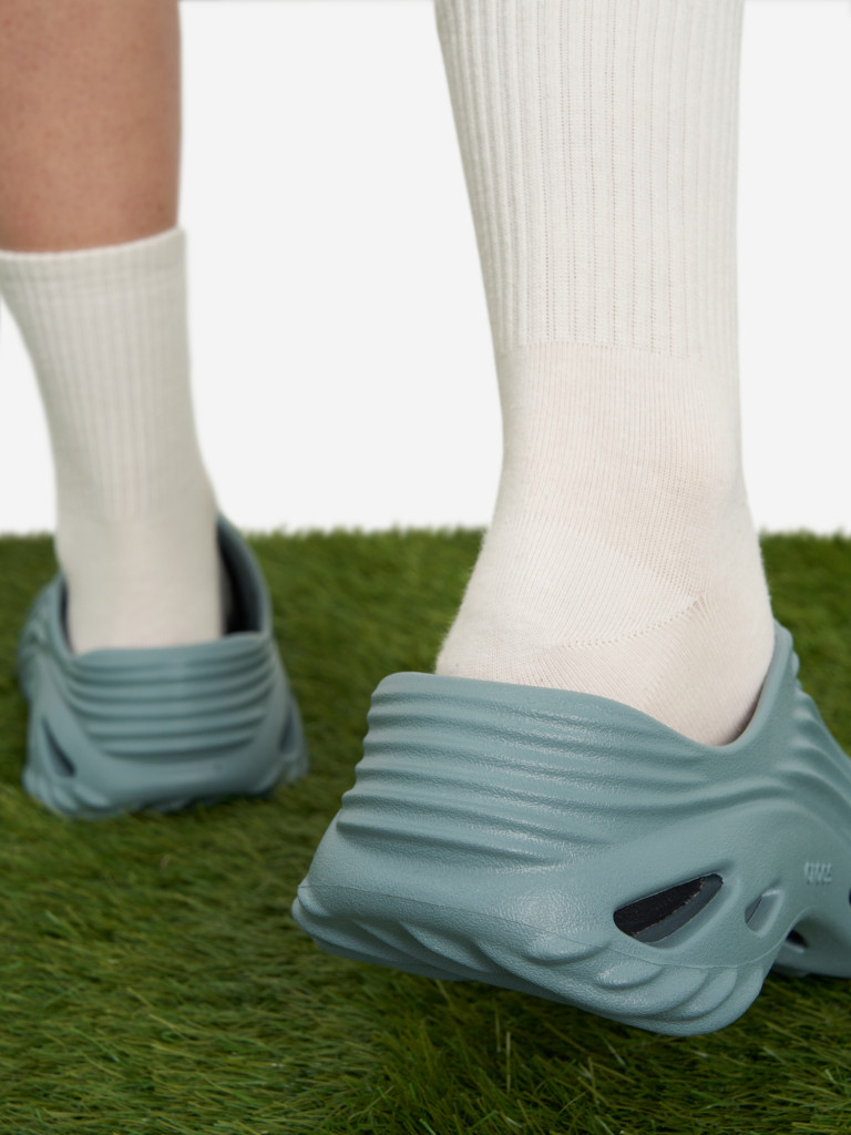 Сабо Crocs Echo Wave