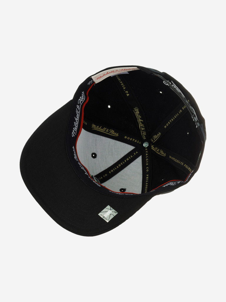 Бейсболка с прямым козырьком MITCHELL NESS HHSSINTL1265-BCEBLCK Boston Celtics NBA