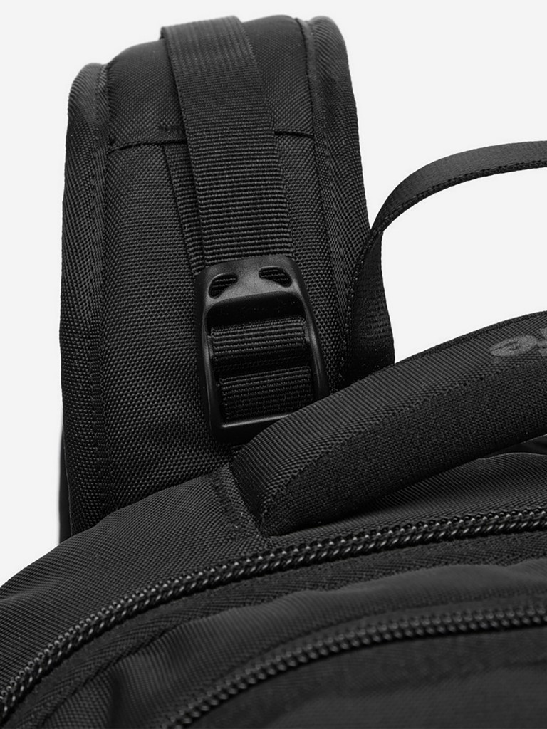 Рюкзак в ручную кладь антивор Pacsafe Venturesafe EXP35, черный, 35 л.