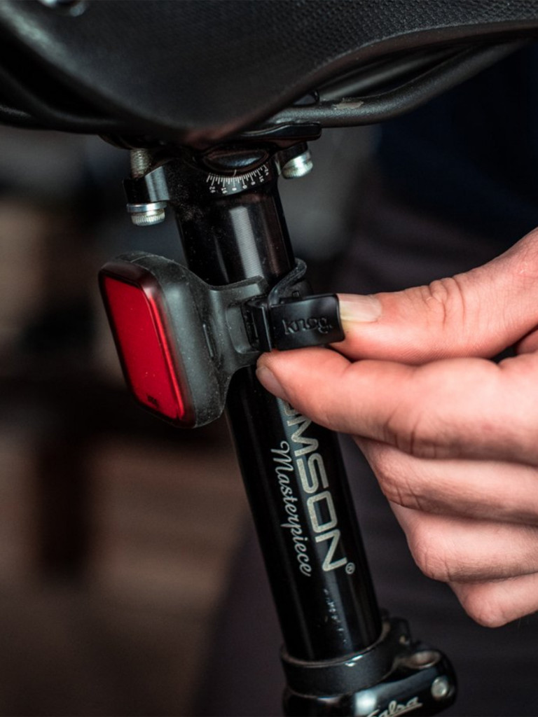 Фонарь задний Knog Blinder Grid