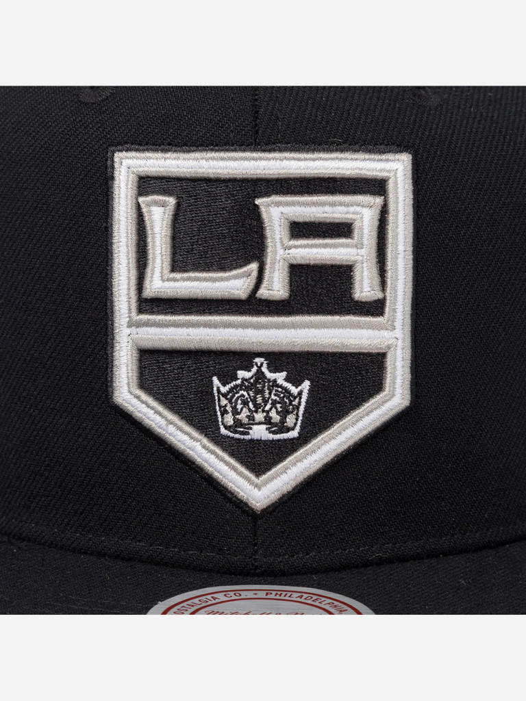 Бейсболка с прямым козырьком MITCHELL NESS HS8035-LAKBLCK Los Angeles Kings NHL (черный)