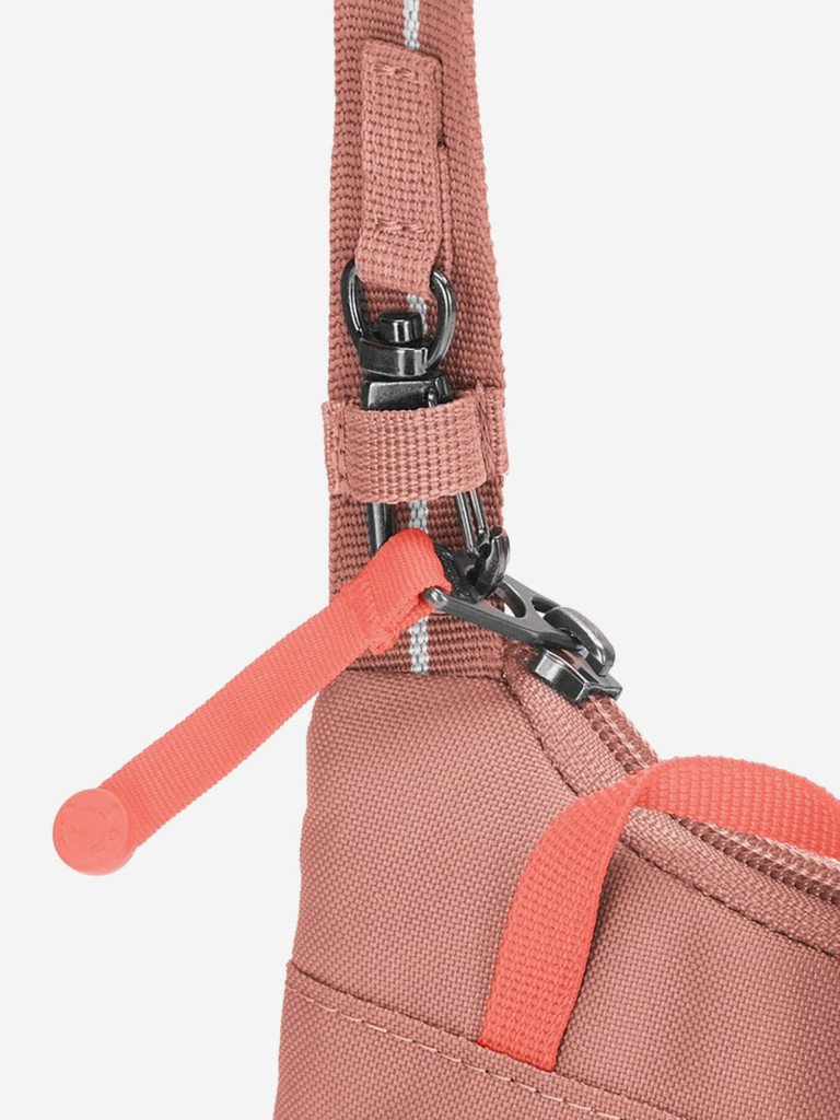 Сумка антивор Pacsafe GO Tech Crossbody, розовый, 0,2 л.