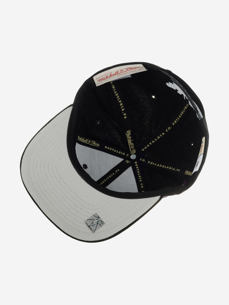 Бейсболка с прямым козырьком MITCHELL NESS HHSS5471-MBUYYPPPBLCK Milwaukee Bucks NBA (черный)
