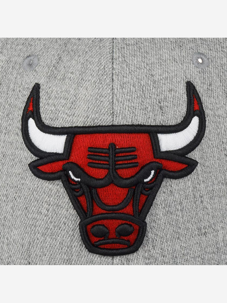 Бейсболка MITCHELL NESS HHSS3273-CBUYYPPPGYHT Сhicago Bulls NBA