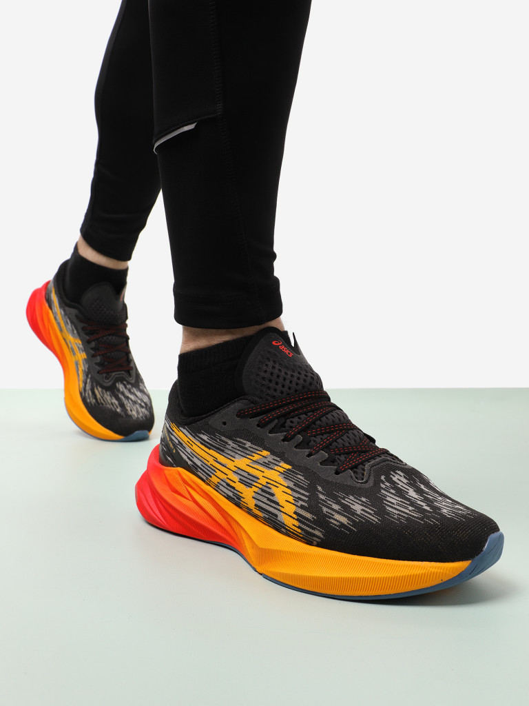 Кроссовки мужские ASICS Novablast 3