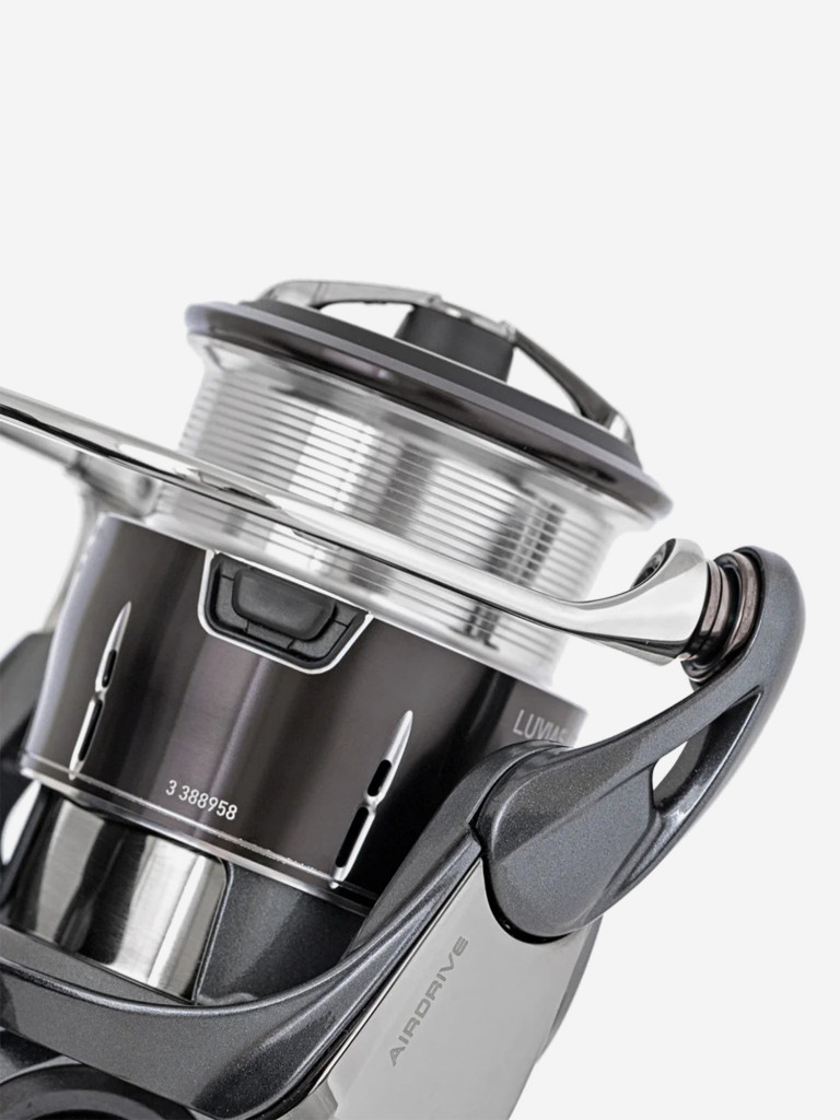Катушка DAIWA 24 Luvias LT 2500S
