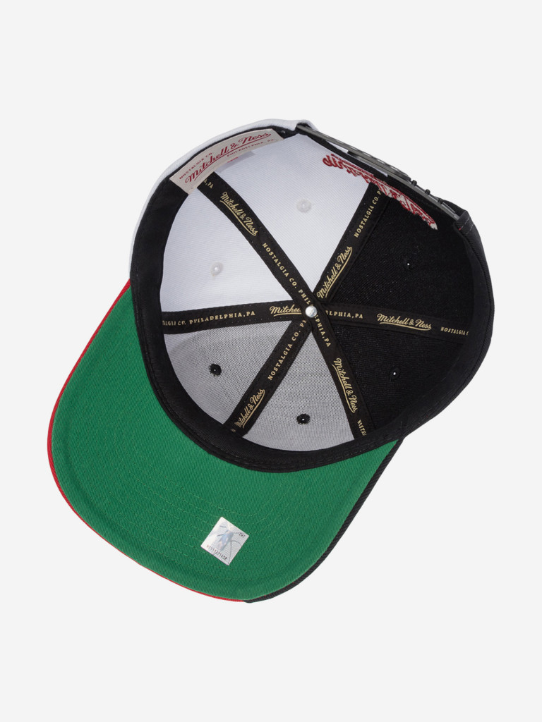 Бейсболка MITCHELL NESS HP10392-CBUBLCK Chicago Bulls NBA (черный)