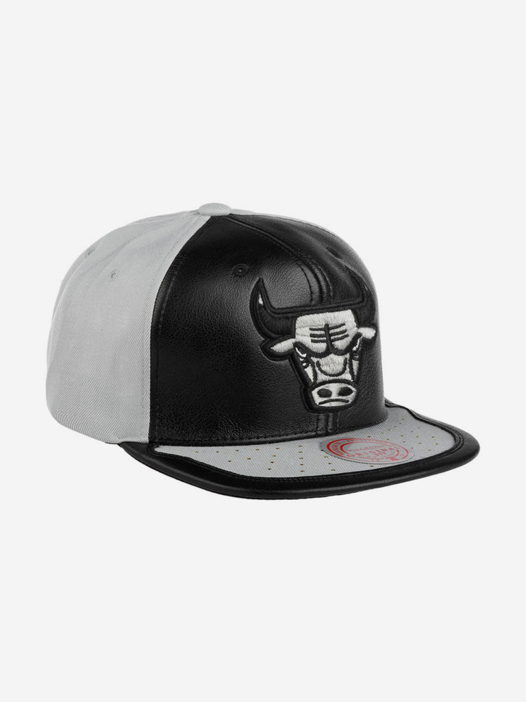 Бейсболка с прямым козырьком MITCHELL NESS 6HSSMM19224-CBUBKGY Chicago Bulls NBA (черный)