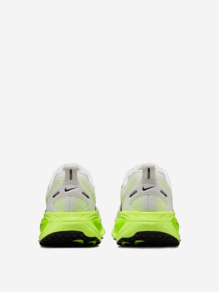 Кроссовки Nike Vomero 18