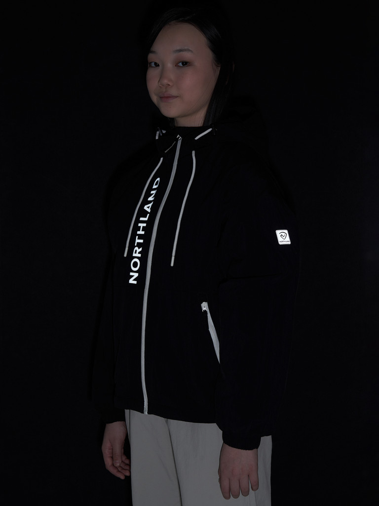 Легкая куртка для девочек оверсайз Northland
