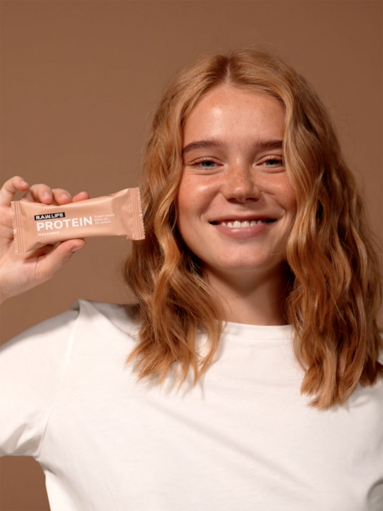 Батончики протеиновые Роулайф R.A.W.LIFE Protein / Набор пп продуктов питания без сахара, лактозы и глютена для похудения и спорта / Мокачино 3 шт по 43г